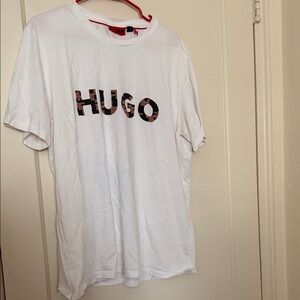 HUGO White Short-Sleeve Tee with Black and Orange Logo size XXL